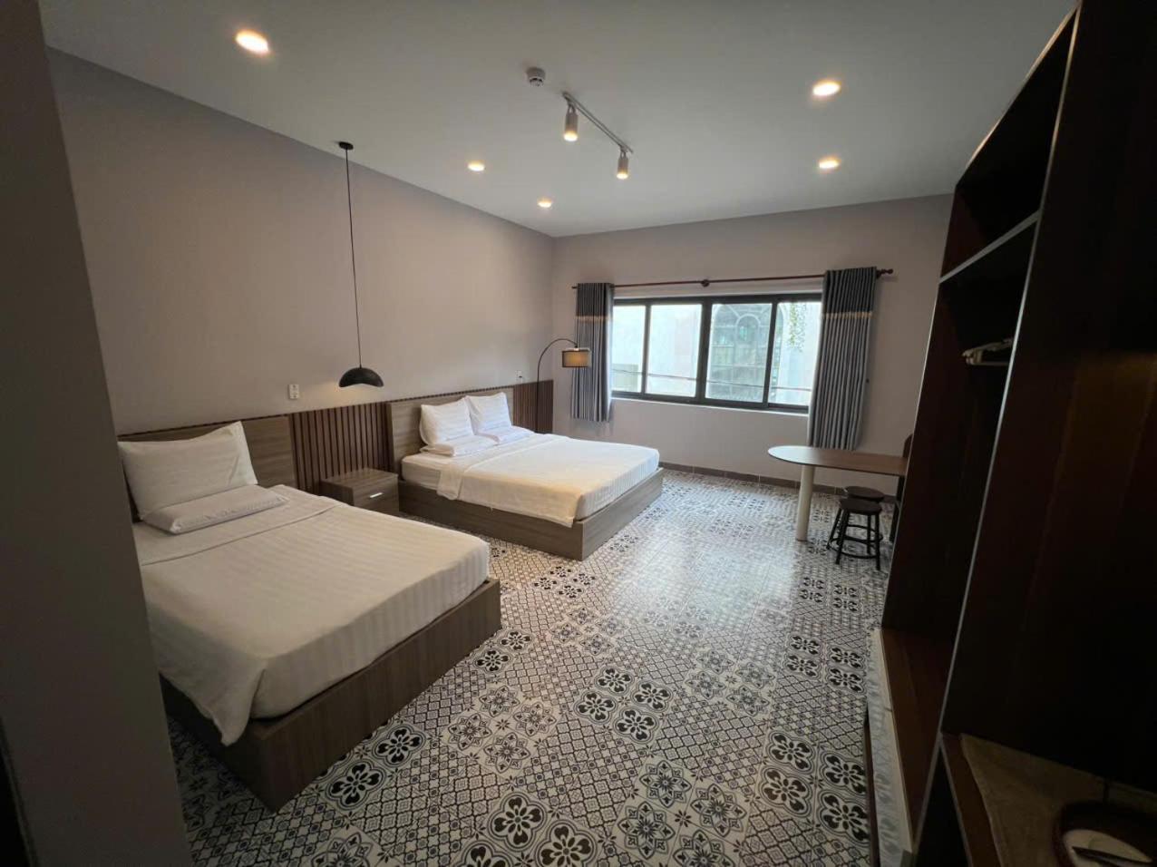 Vy Da Backpacker Hostel Хошимин Экстерьер фото